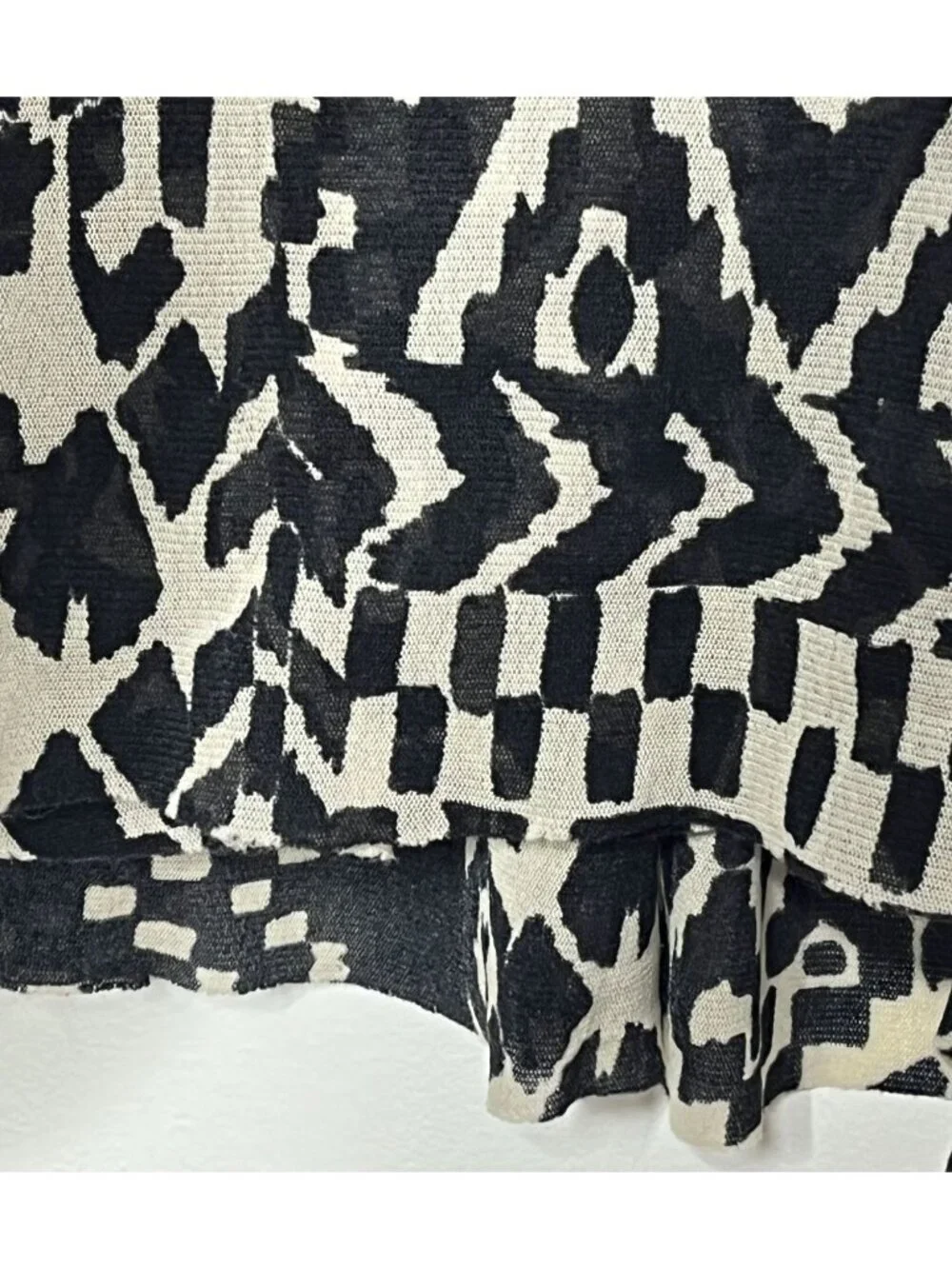 Vince Camuto Ikat Mini Skirt L Black Cream Pull On Casual